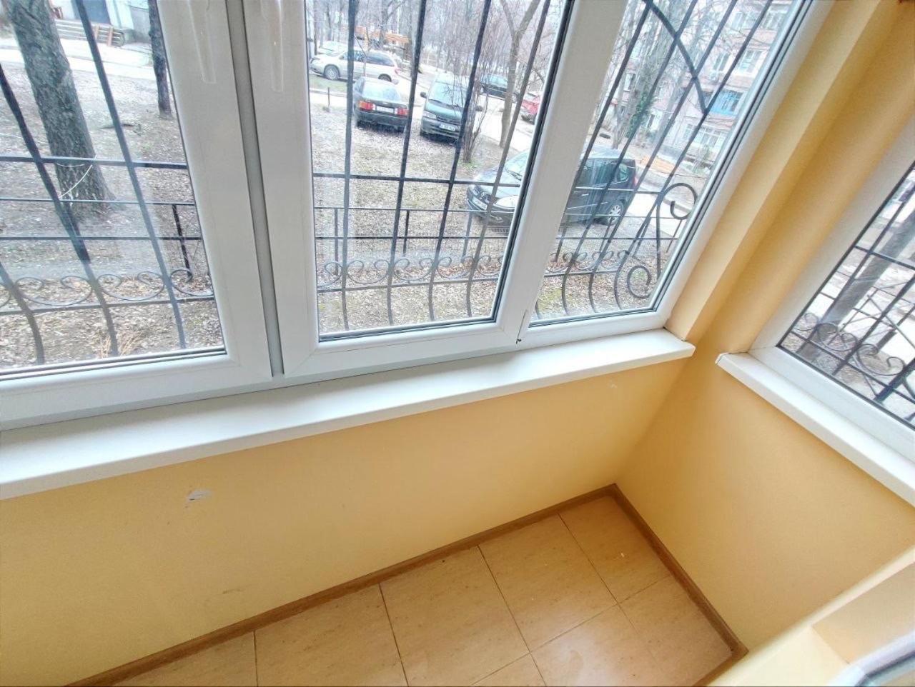 Apartament Str Grenoble Chişinău Eksteriør billede